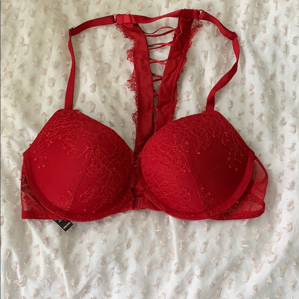 Victoria Secrets push-up bra
